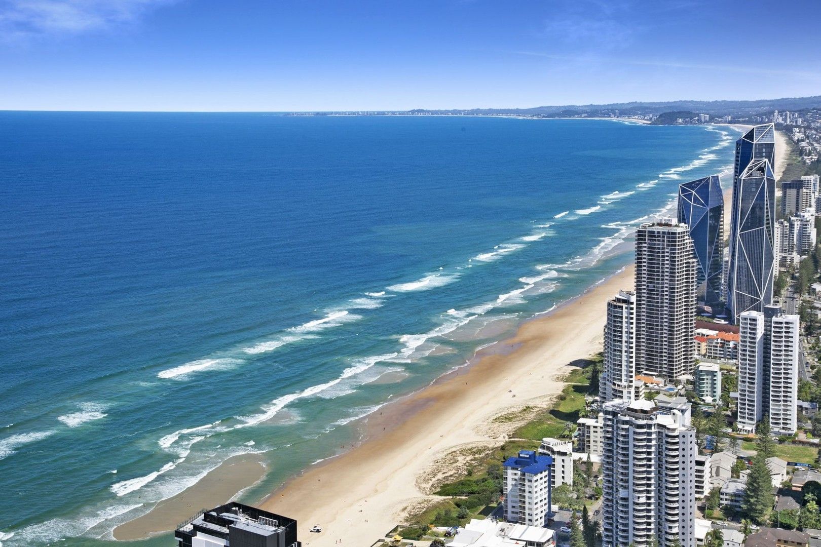 3 bedrooms Apartment / Unit / Flat in Hamilton Avenue SURFERS PARADISE QLD, 4217