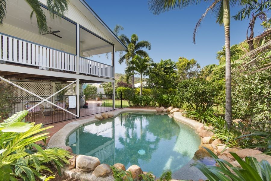 2 Comerford Crescent, Belgian Gardens QLD 4810, Image 0