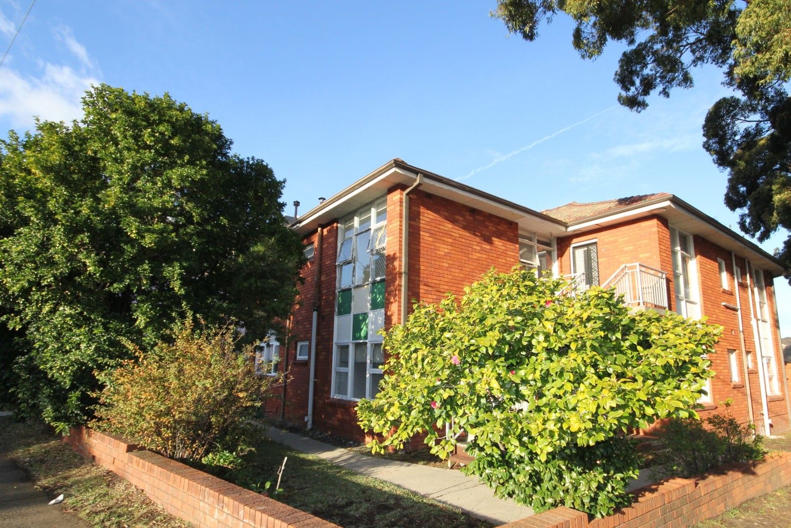 2 bedrooms Apartment / Unit / Flat in 2/6 Queens Avenue KOGARAH NSW, 2217