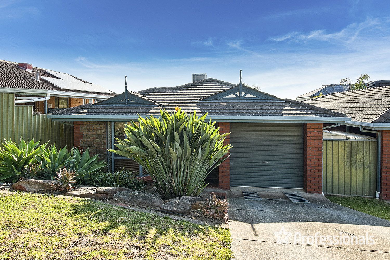 2 Yulinda Terrace, Para Hills SA 5096, Image 1