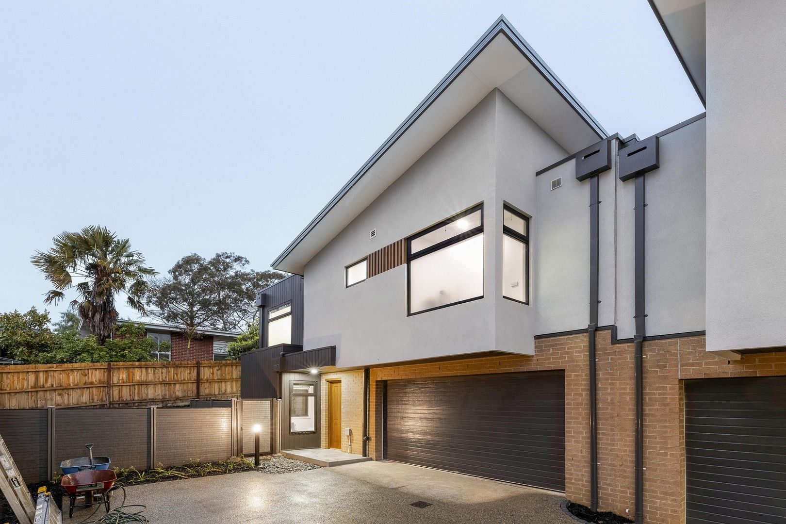 4 bedrooms Townhouse in 2 & 3/12 Alfreda Street ROSANNA VIC, 3084