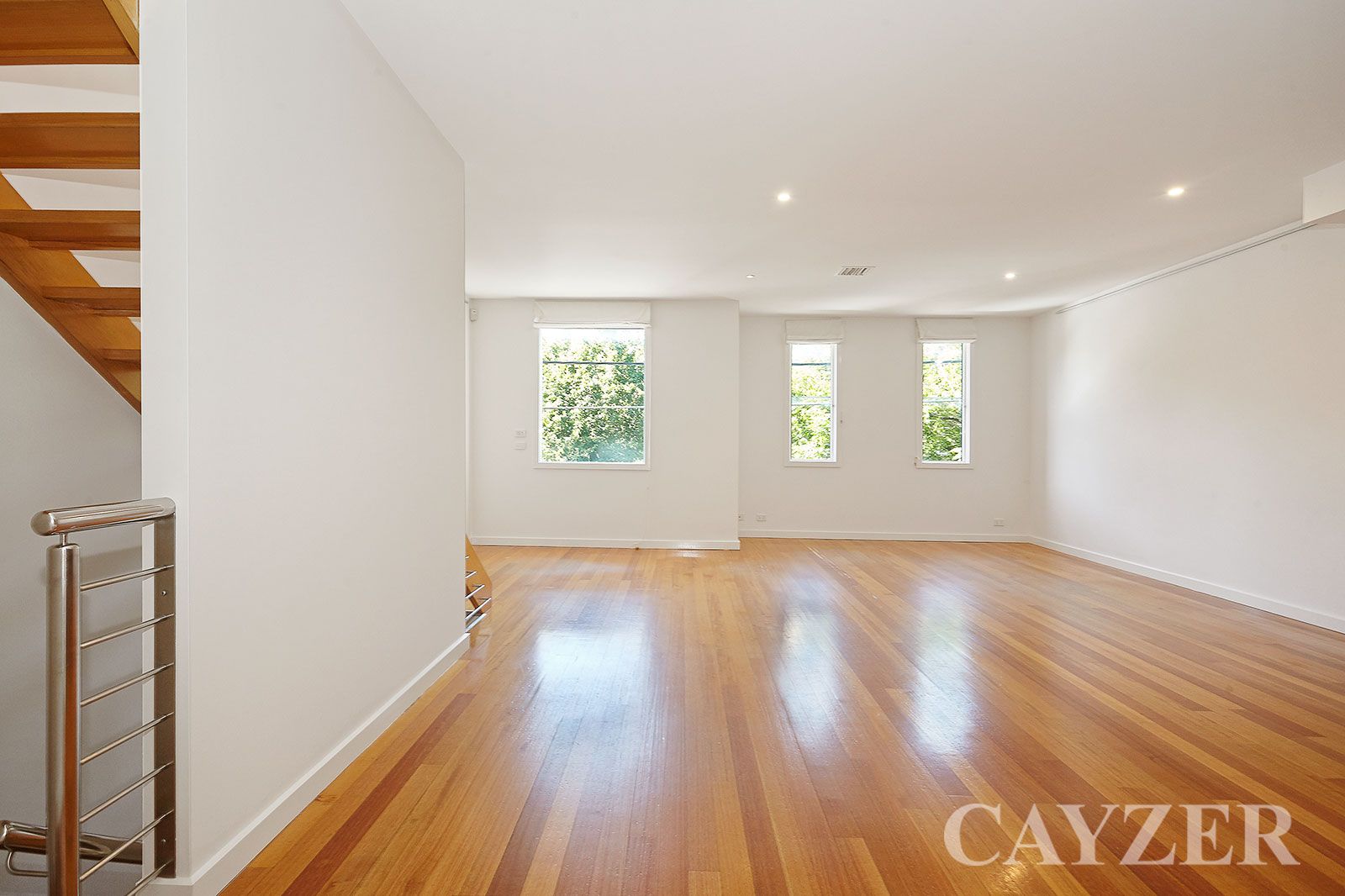 28 Raglan Street, South Melbourne VIC 3205, Image 1