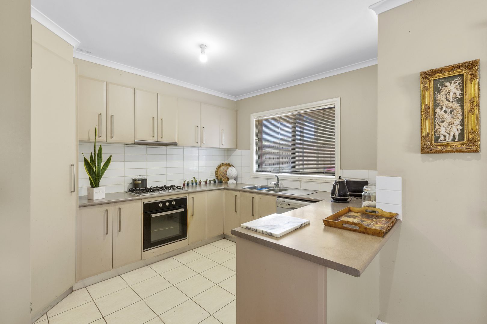 1/33 Carrington Street, Sydenham VIC 3037, Image 1