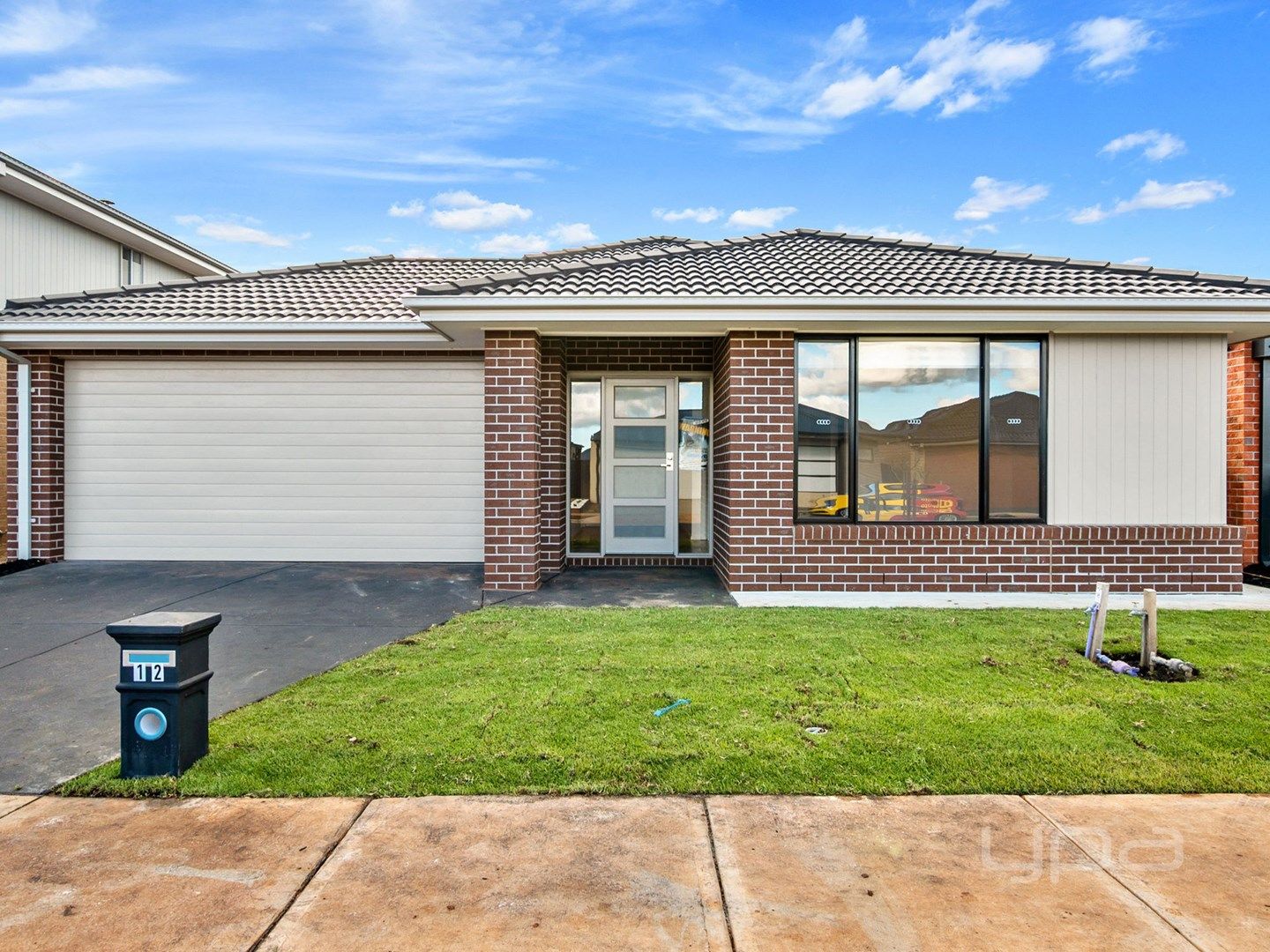4 bedrooms House in 12 Headingley Grove STRATHTULLOH VIC, 3338
