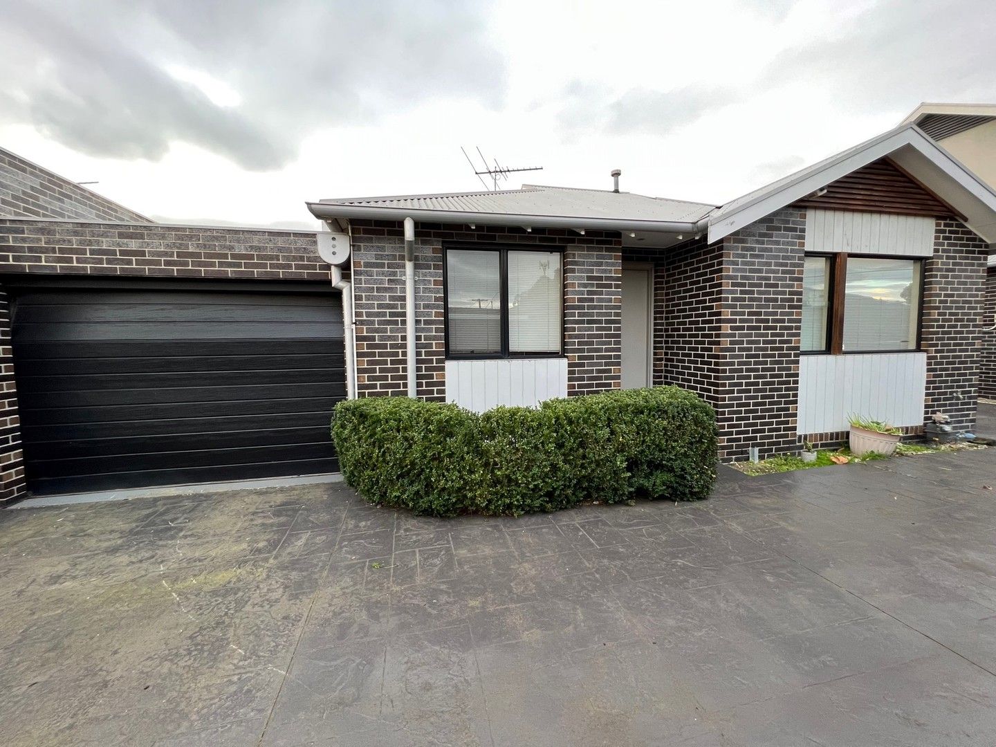 2 bedrooms Apartment / Unit / Flat in 2/27 Grice Crescent ESSENDON VIC, 3040