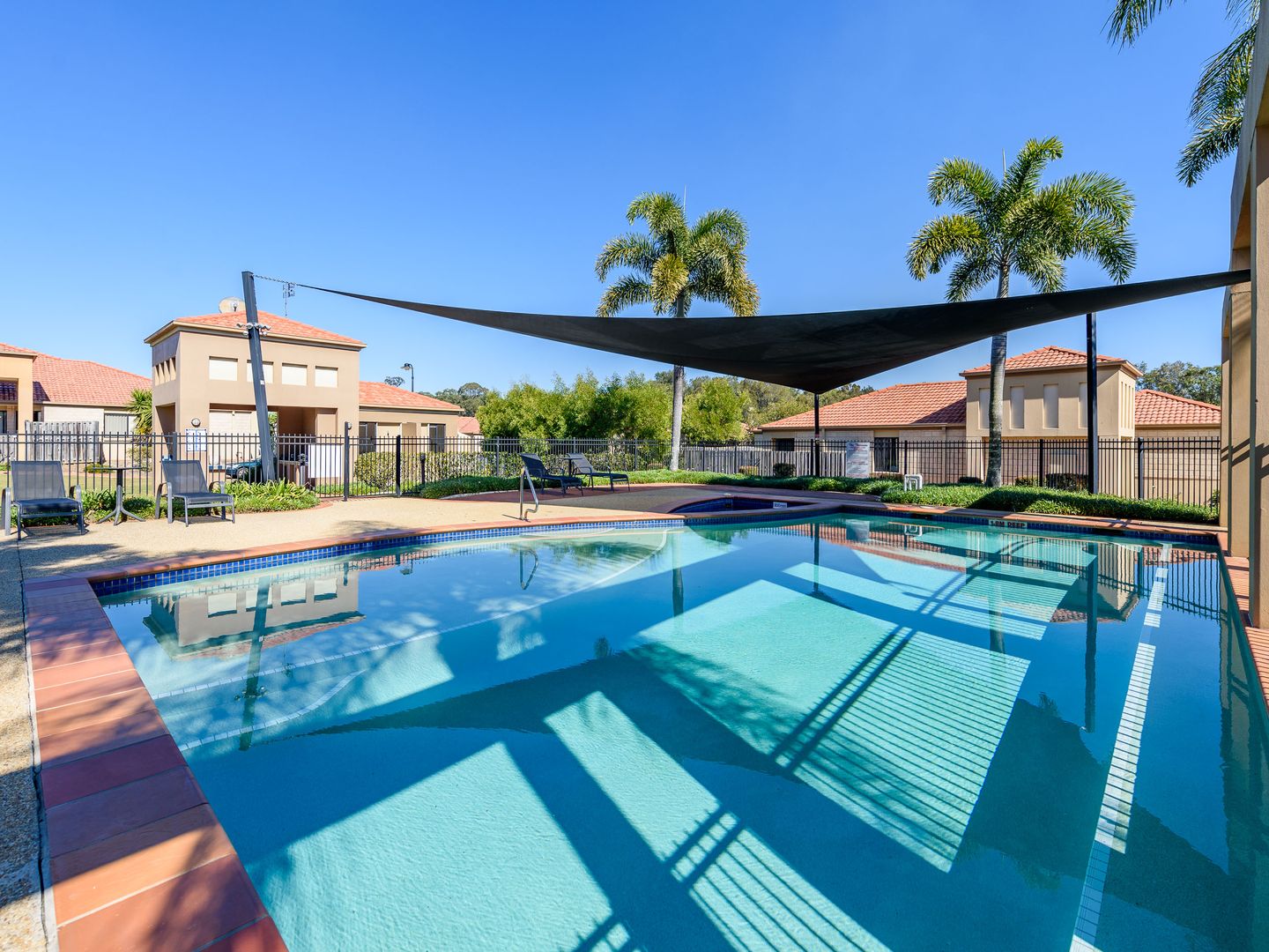 71/24 Amsonia Court, Arundel QLD 4214, Image 1