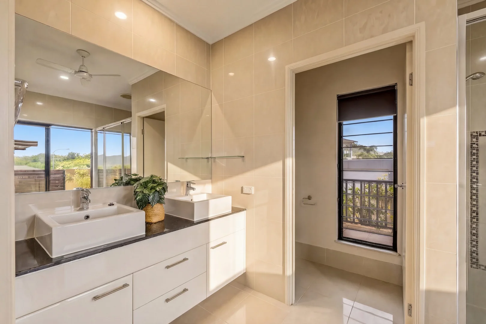 Additional image 16 of 126 McFarlane Drive, Kanimbla QLD 4870