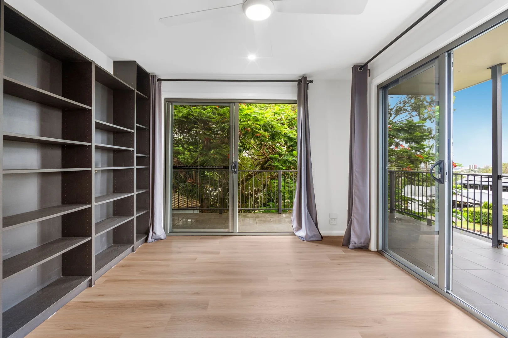 Additional image 8 of 8A Crest Dr, Elanora QLD 4221