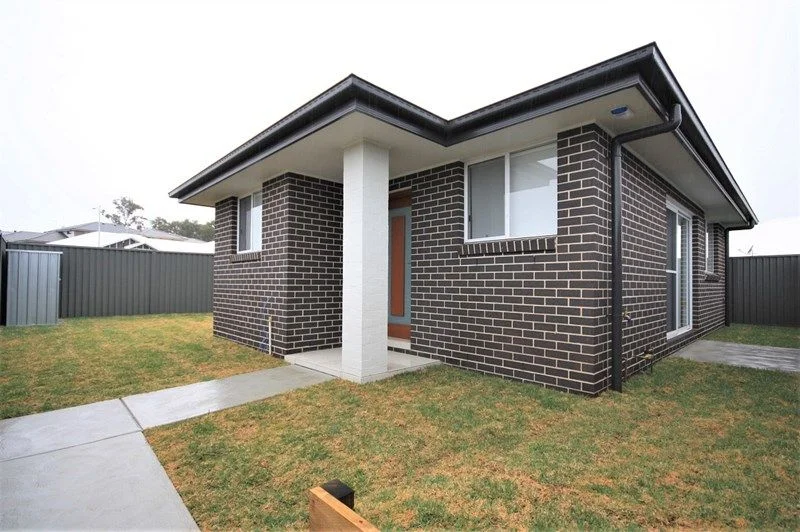 132B Hampshire Boulvervard, Spring Farm NSW 2570