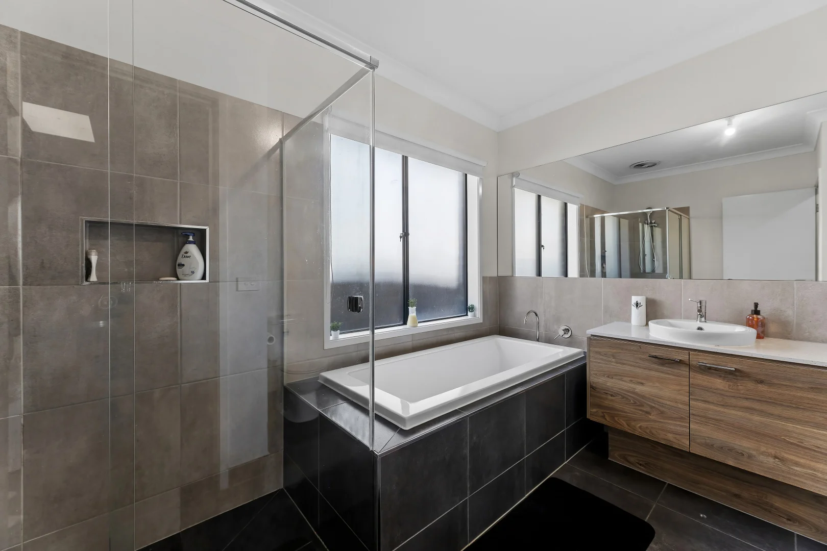 Additional image 4 of 3 Weatherley Close, Lyndhurst VIC 3975