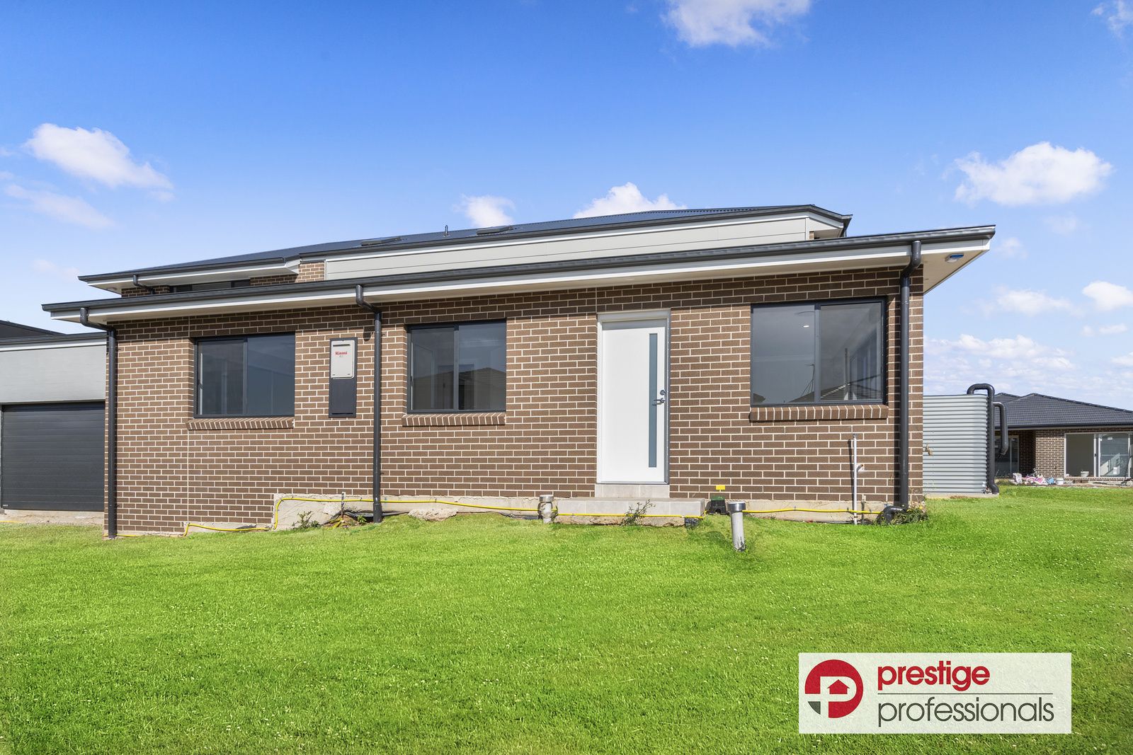 2 bedrooms House in 122A Bruce Ferguson Drive BARDIA NSW, 2565