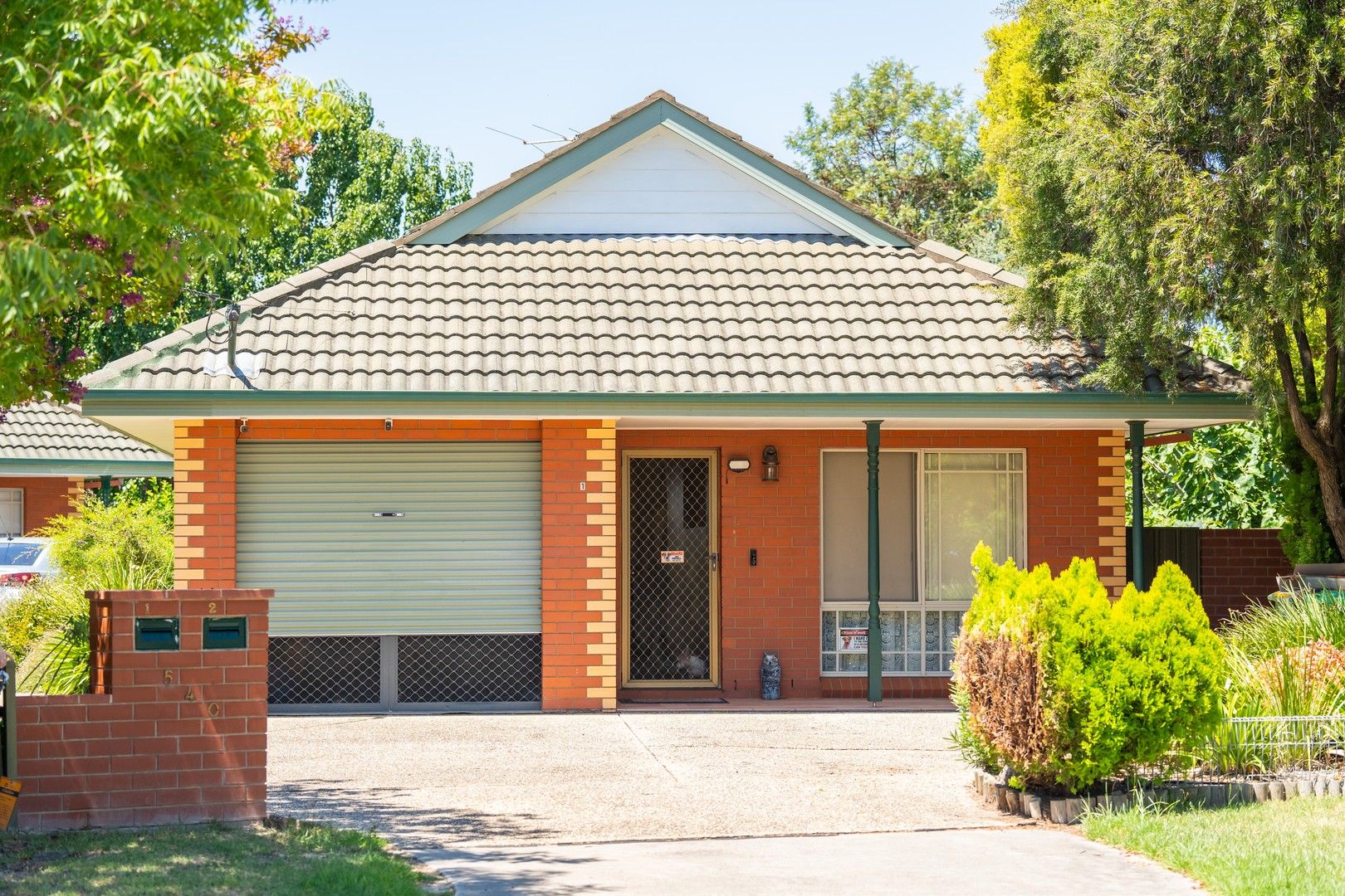 2 540 Margaret Place Lavington