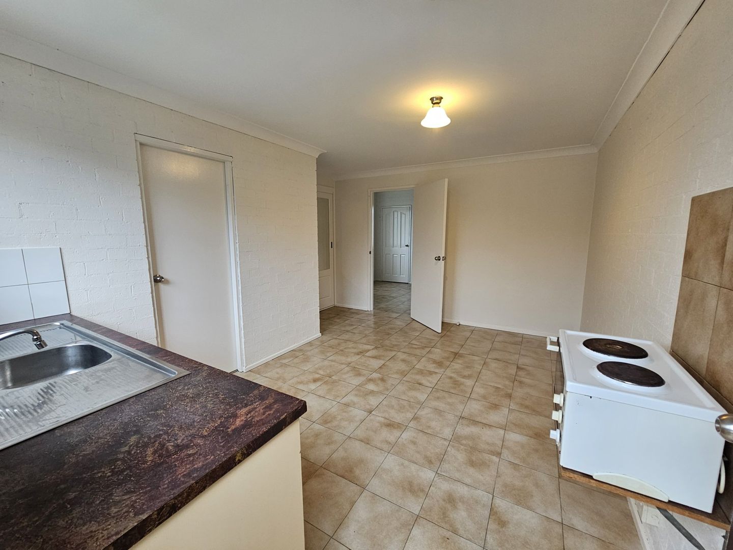 4/5 Waterman Street, Old Bar NSW 2430, Image 2