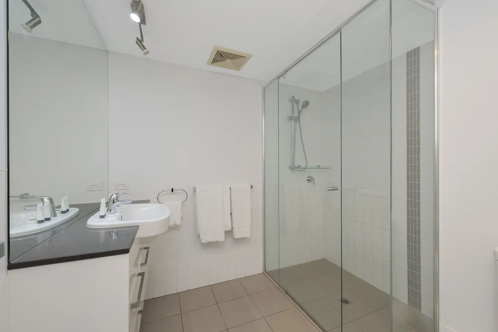 Additional image 9 of 21/5 Kingsway Place, Townsville City QLD 4810