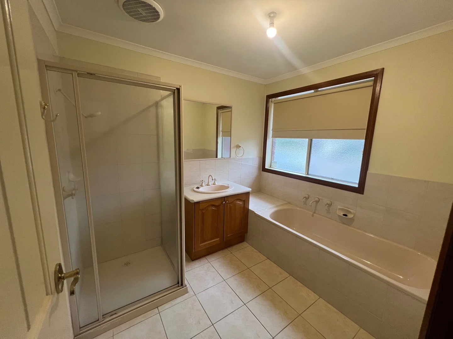 Additional image 14 of 32 Waratah Dve, Altona Meadows VIC 3028