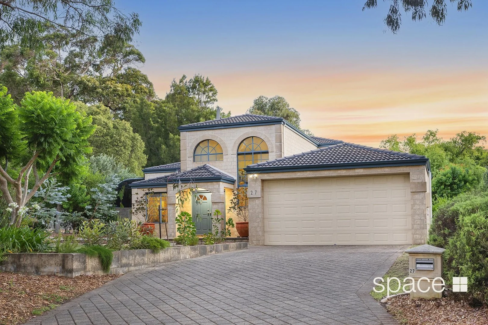 27 Hermitage Drive, Margaret River WA 6285