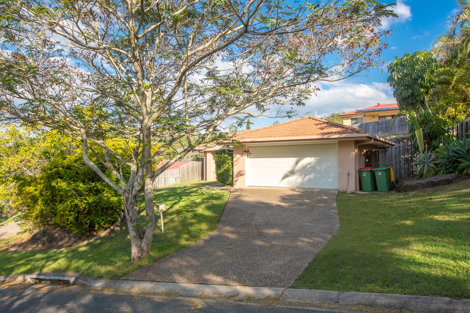 25 Heatons Crescent, Pacific Pines QLD 4211, Image 1