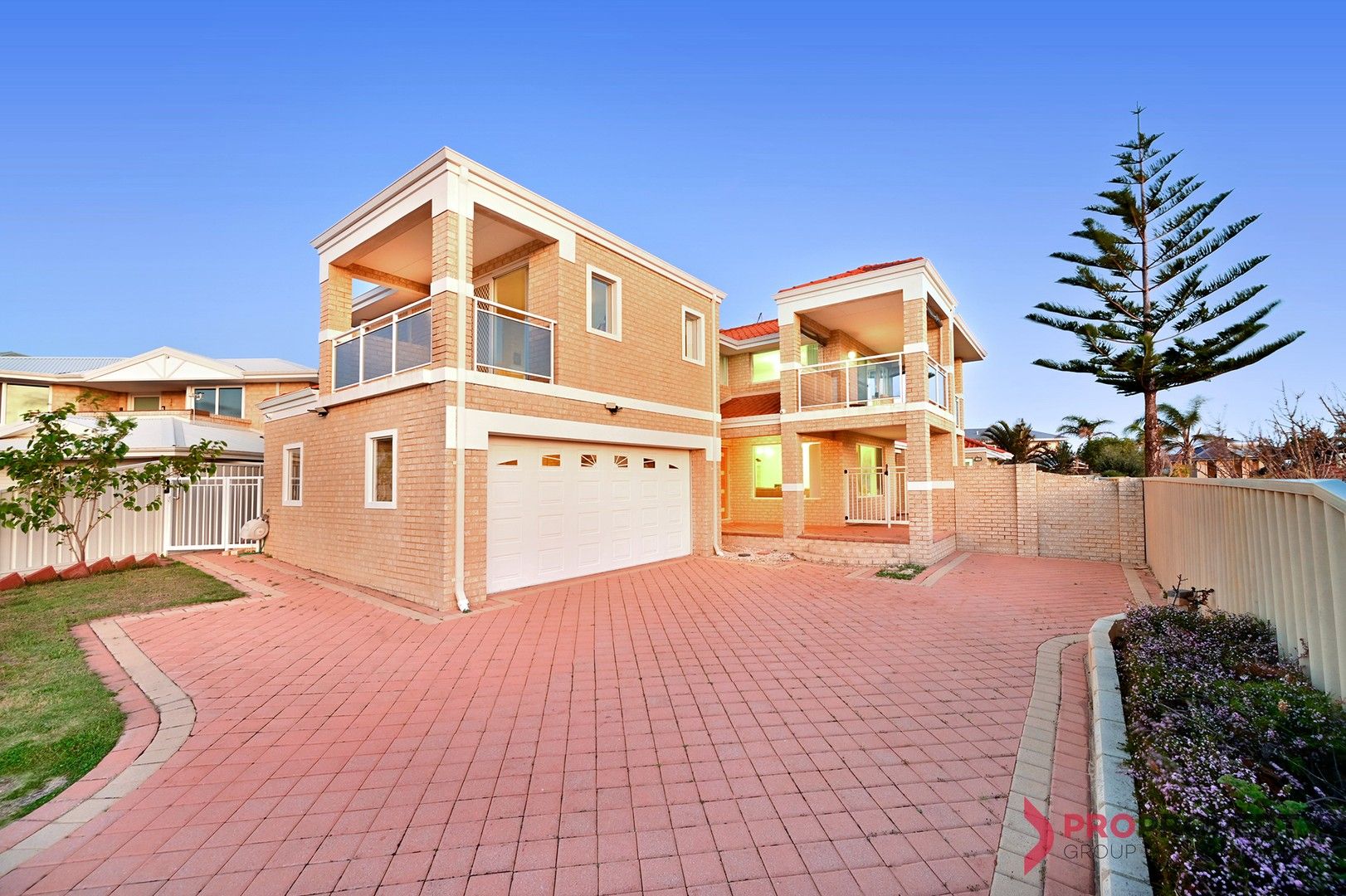 4 Astra Court, Ocean Reef WA 6027, Image 2