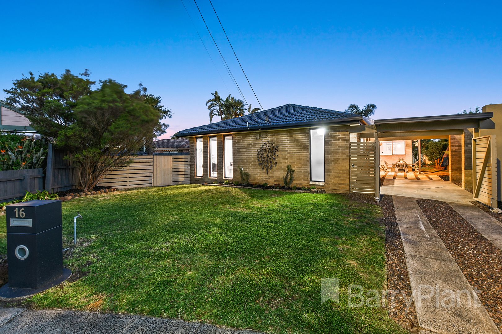 16 Aurora Court, Springvale South VIC 3172, Image 2