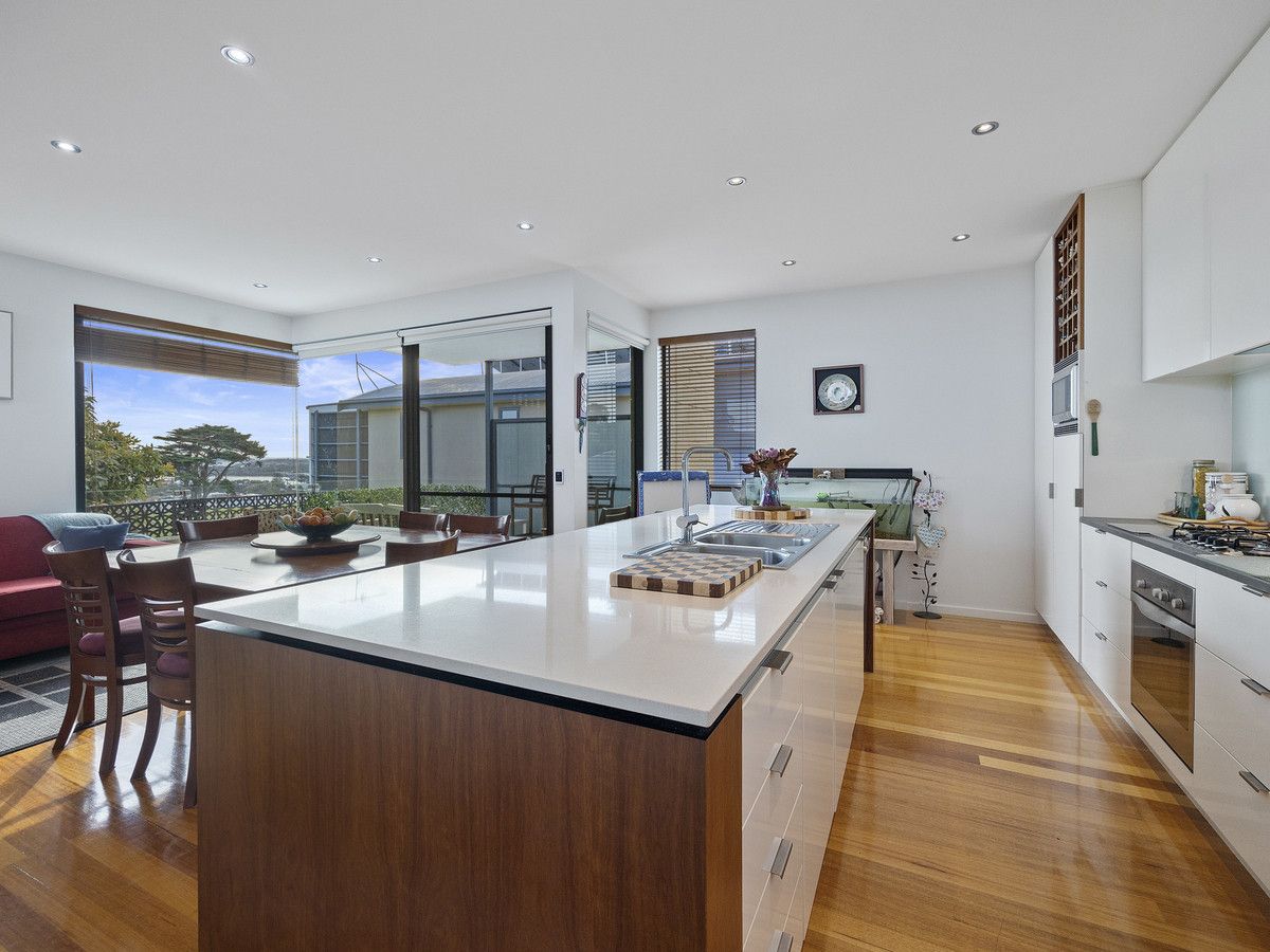 1B Panorama Drive, San Remo VIC 3925 Domain