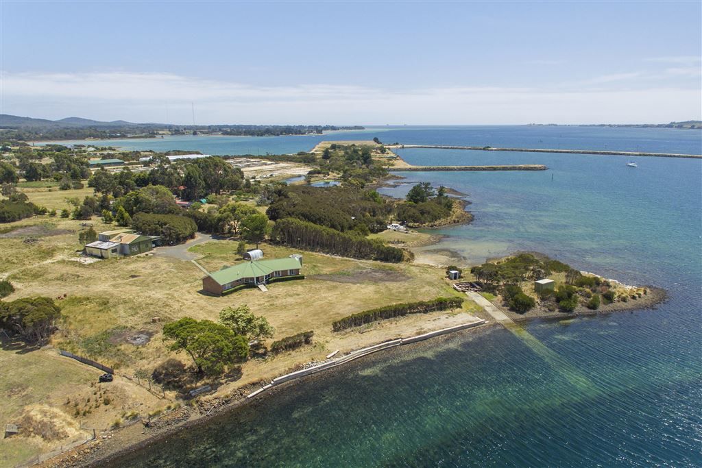 185 Bevic Road, Clarence Point TAS 7270, Image 0