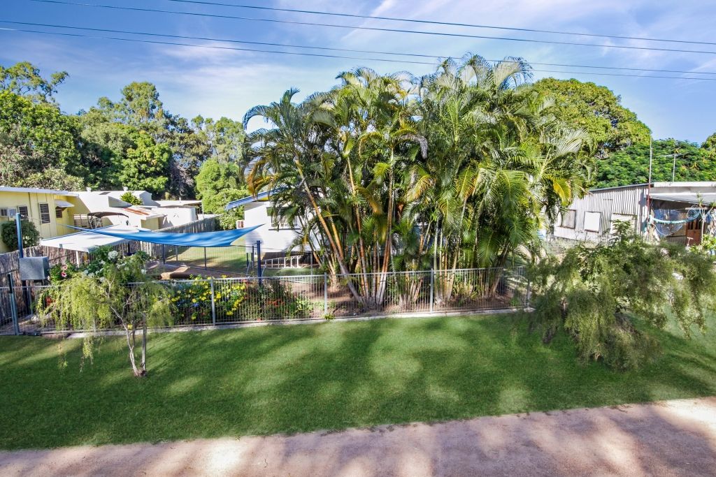 4 The Esplanade, Toomulla QLD 4816, Image 2