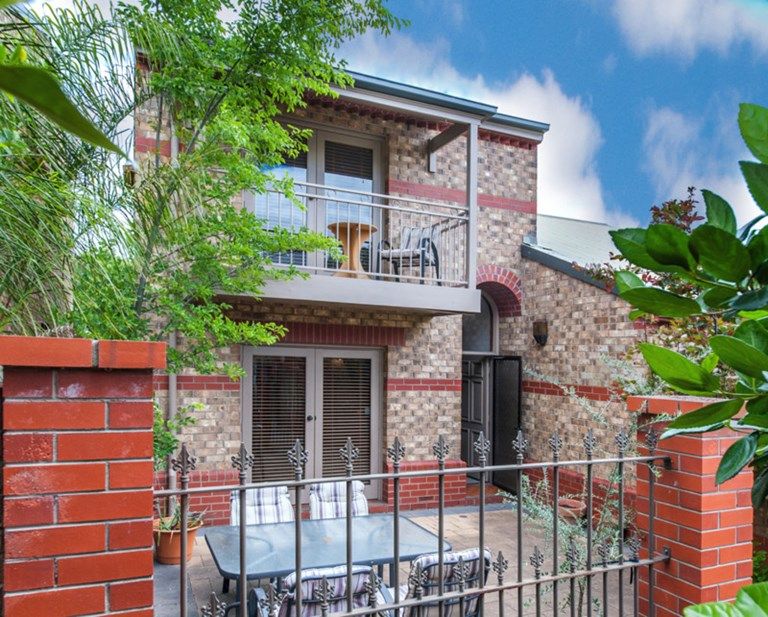 3/3a Hughes Avenue, Kensington SA 5068, Image 0