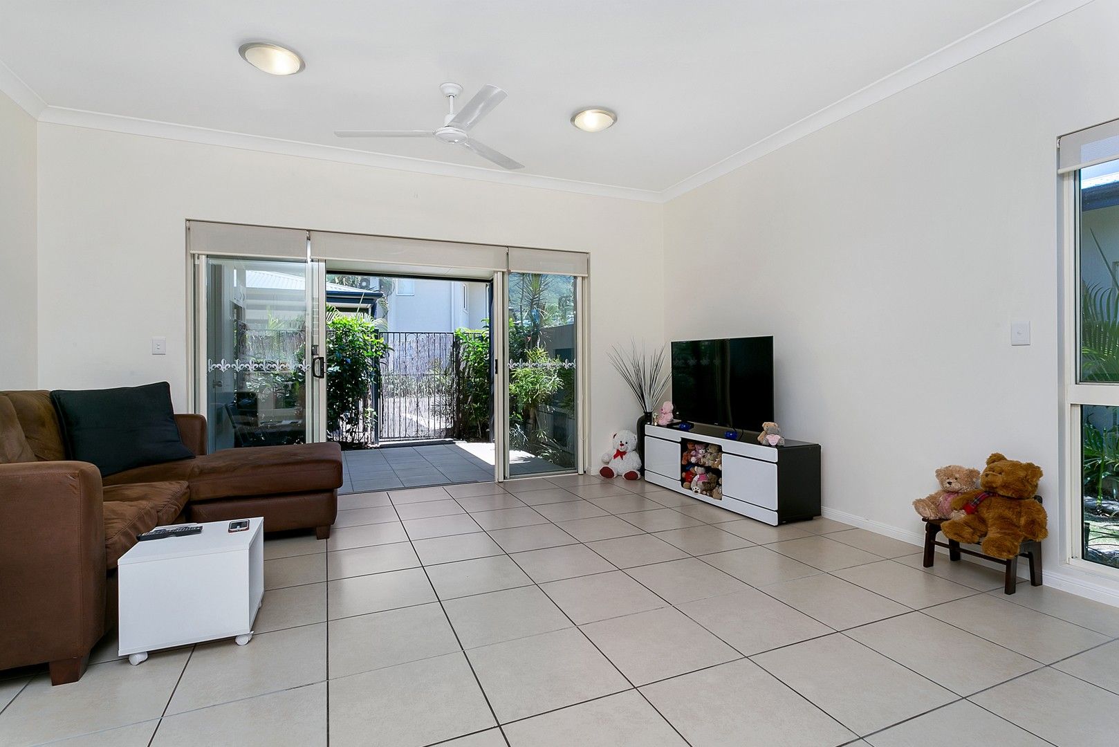 40/1-13 Ernest Street, Redlynch QLD 4870, Image 2