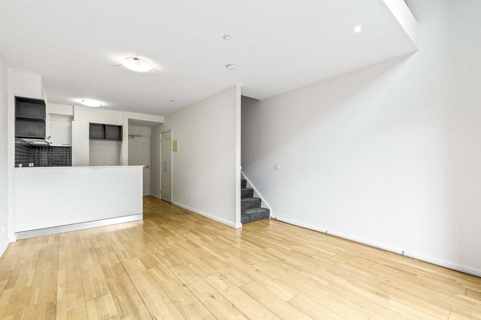 1 bedrooms Apartment / Unit / Flat in 912/87 Franklin Street MELBOURNE VIC, 3000