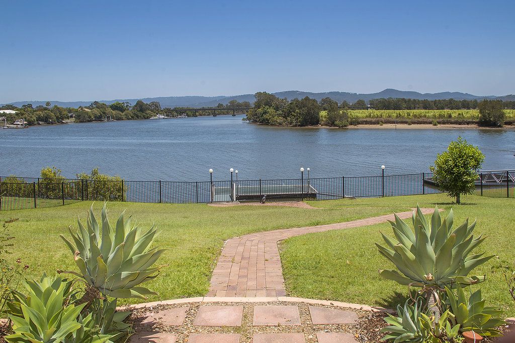 3128 Riverleigh Drive, Hope Island Property History & Address