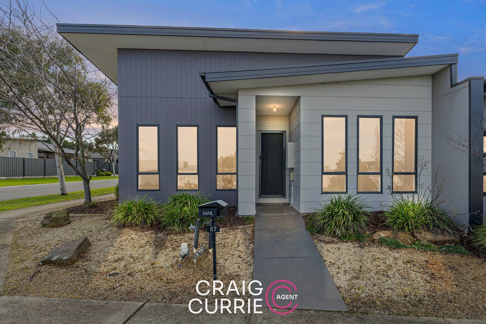 3 bedrooms House in 57 Havana Parade PAKENHAM VIC, 3810