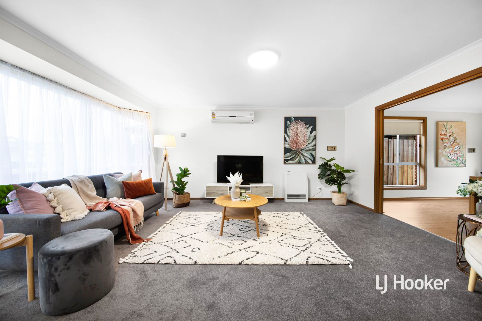 16 Devenport Court, Altona Meadows VIC 3028, Image 2