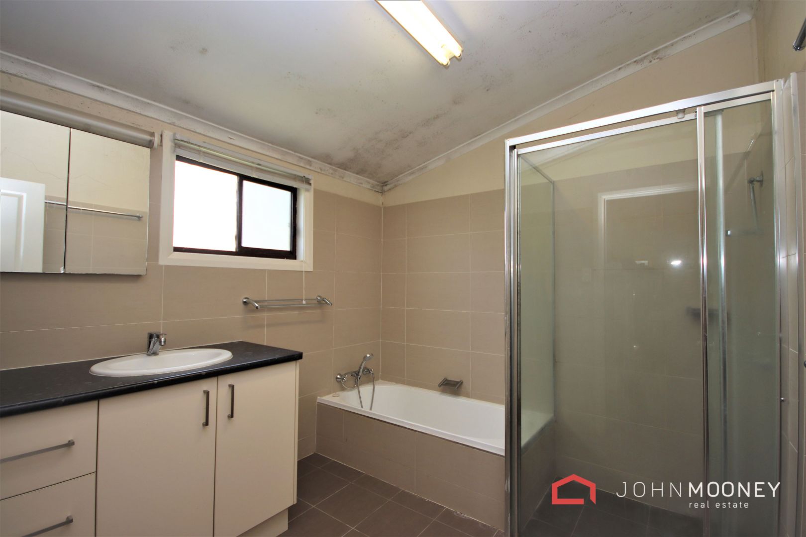 23 Railway street, The Rock NSW 2655, Image 2