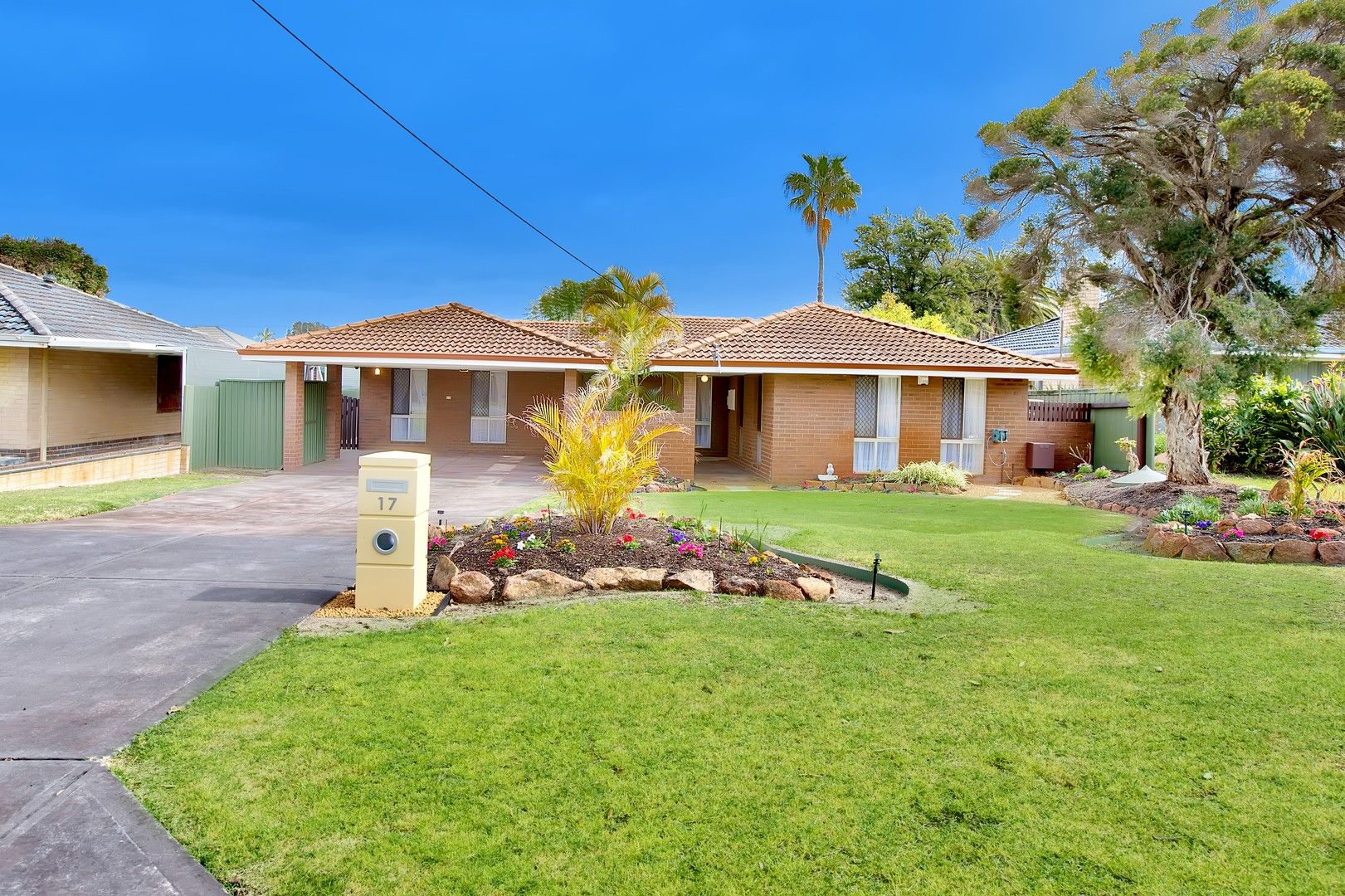 4 bedrooms House in 17 Cygnet Street DIANELLA WA, 6059