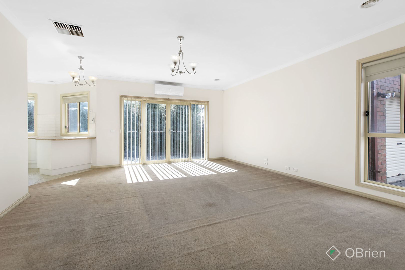 2/4 Hyperno Court, Keilor Downs VIC 3038, Image 2