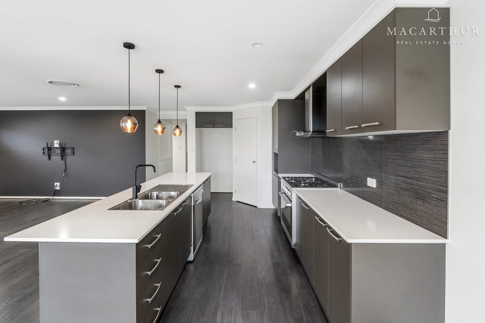 Additional image 5 of 10 Paradise Drive, Gobbagombalin NSW 2650