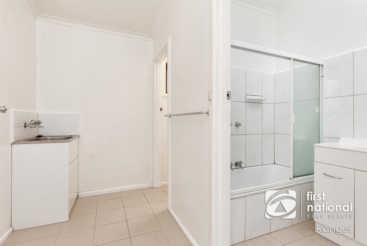 4/2 Orange Grove, Bayswater VIC 3153, Image 2