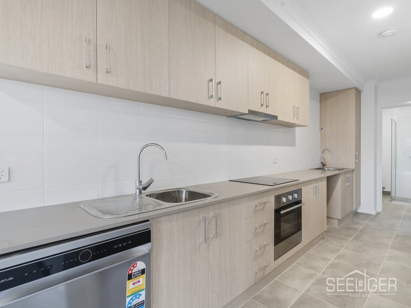 Additional image 3 of 2/10 Fortune Parade, Yarrawonga VIC 3730