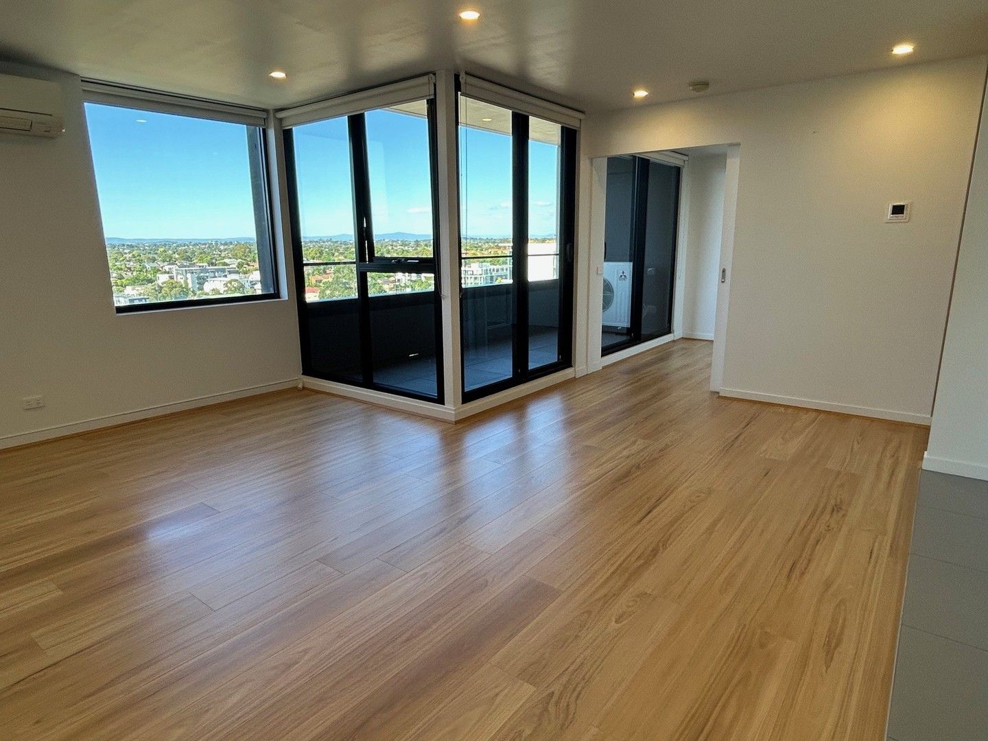 2 bedrooms House in 803/2 Archibald St BOX HILL VIC, 3128