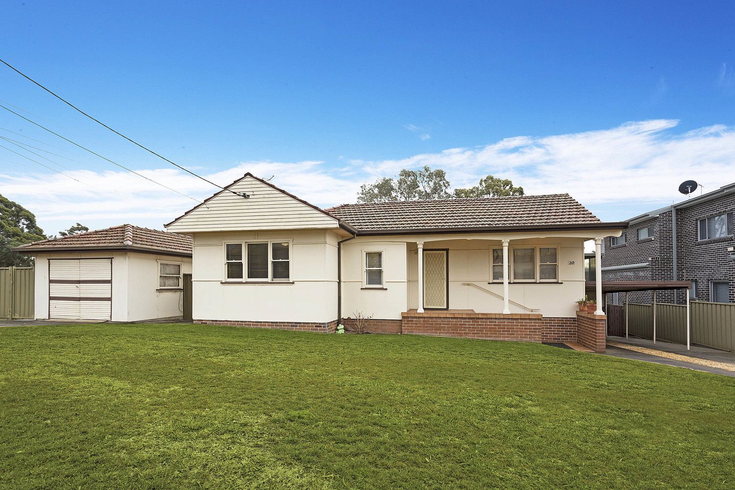 20 Hall Crescent, Padstow NSW 2211, Image 0
