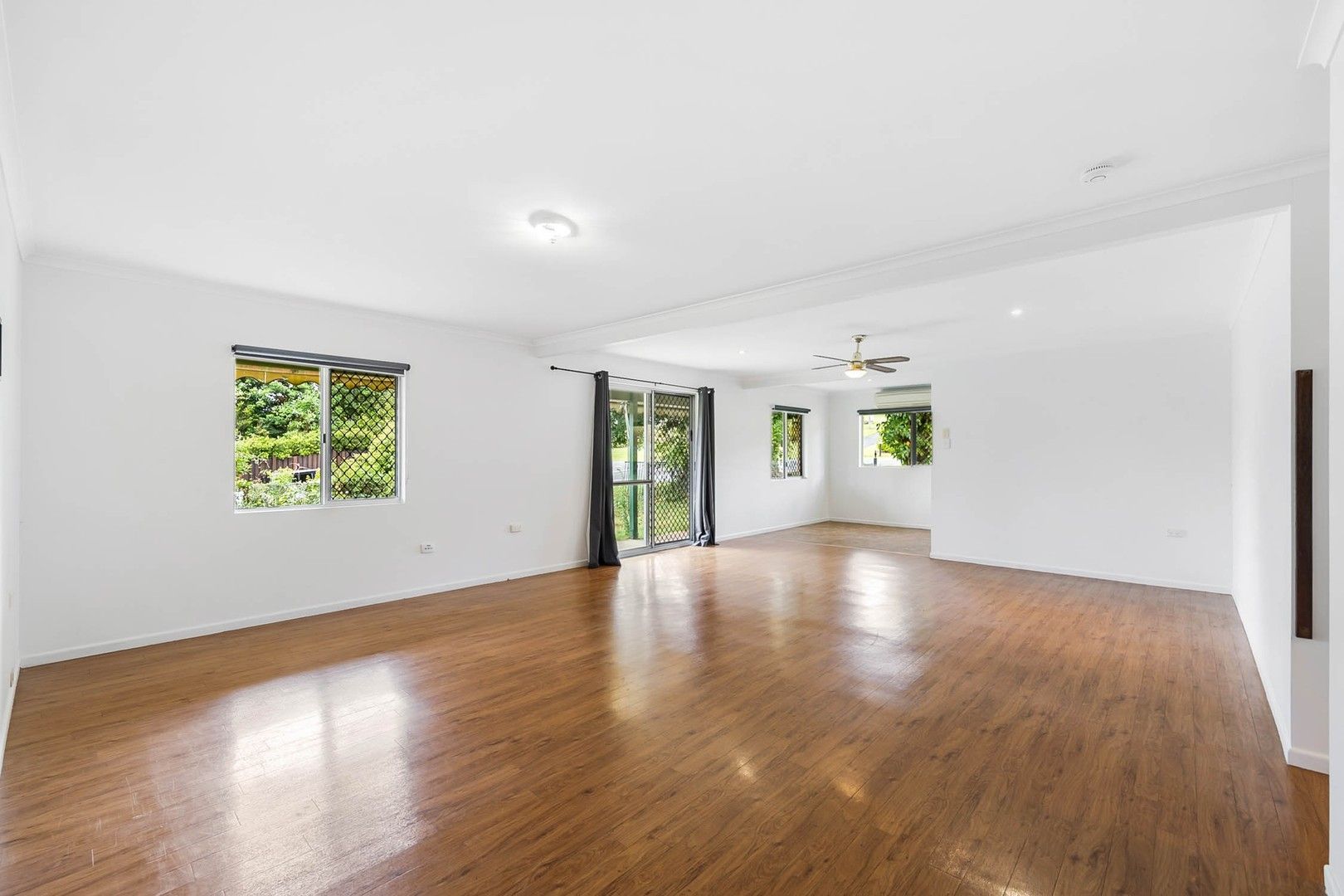 3 bedrooms House in 1 Halifax Court WOOMBYE QLD, 4559