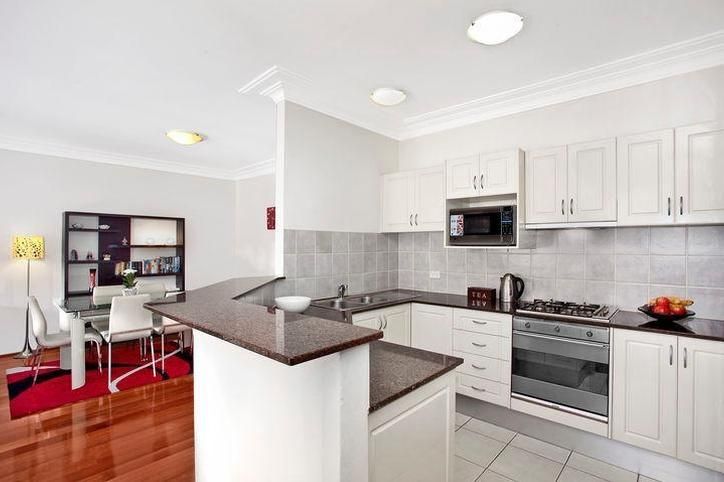 3/28 Mortimer Lewis Drive, HUNTLEYS COVE NSW 2111, Image 2