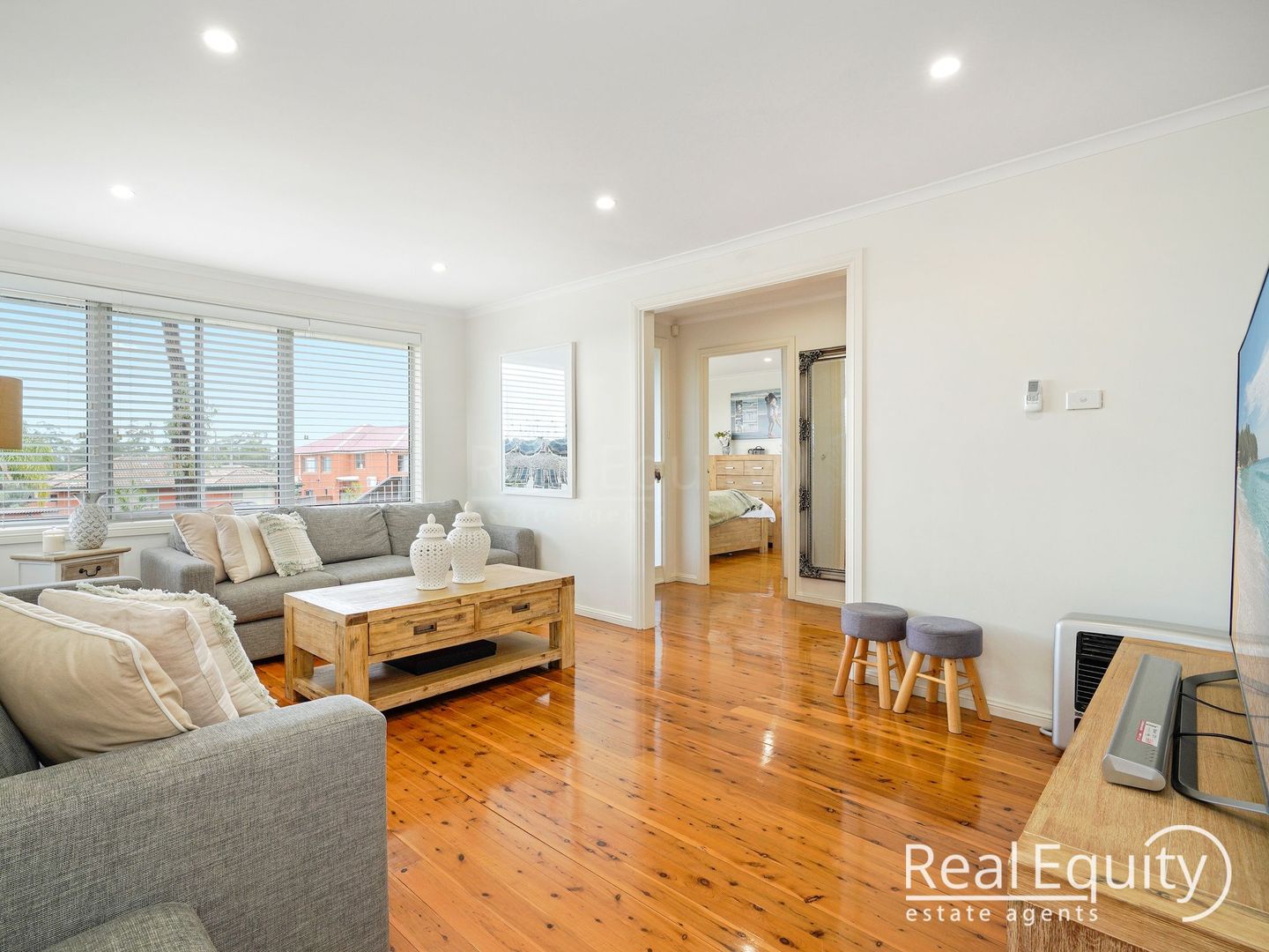 37 St Andrews Boulevard, Casula NSW 2170, Image 1