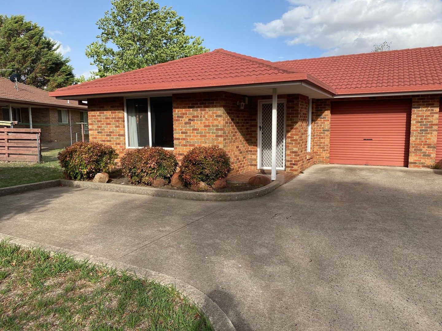 2 bedrooms Semi-Detached in 1/17 Jayne Close ARMIDALE NSW, 2350