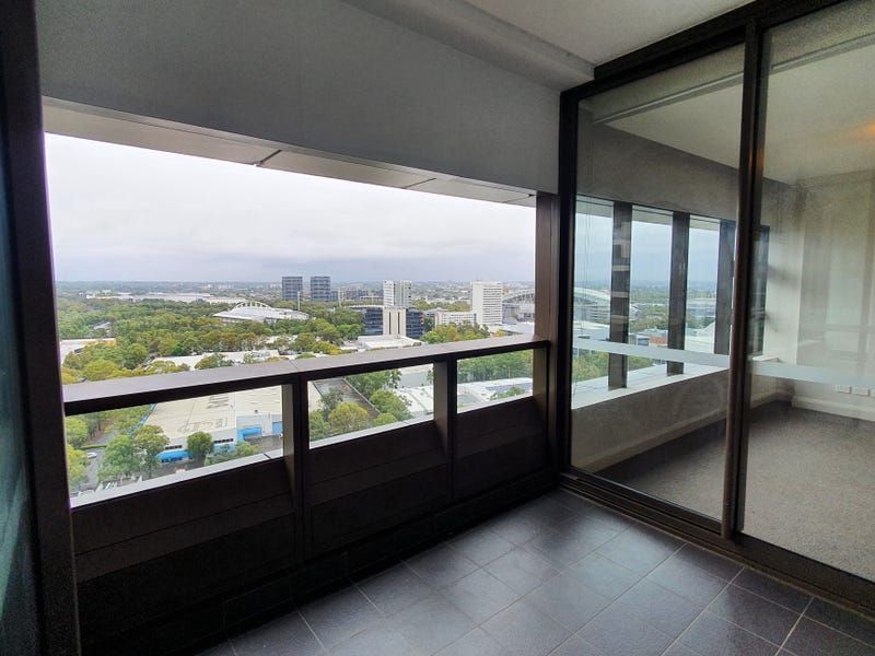 2 bedrooms Apartment / Unit / Flat in 2010/7 Australia Avenue SYDNEY OLYMPIC PARK NSW, 2127