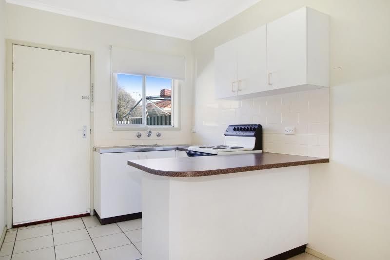 3 bedrooms Apartment / Unit / Flat in 1/311 Moore Street LAVINGTON NSW, 2641