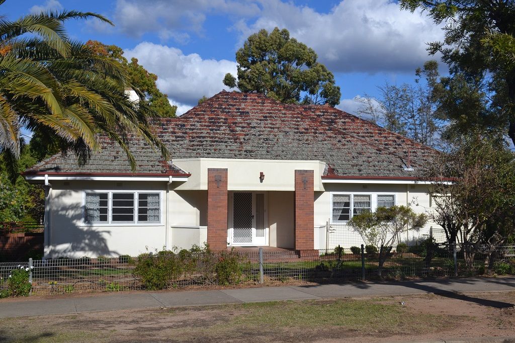 4 bedrooms House in 49 Brae street INVERELL NSW, 2360