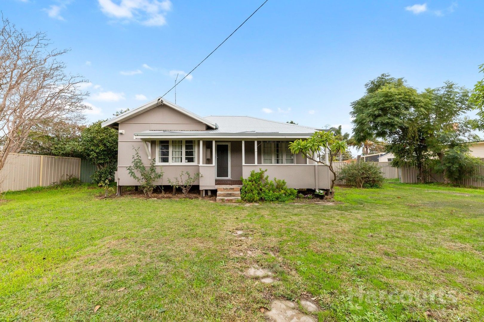 3 bedrooms House in 9 Jubilee Drive PINJARRA WA, 6208