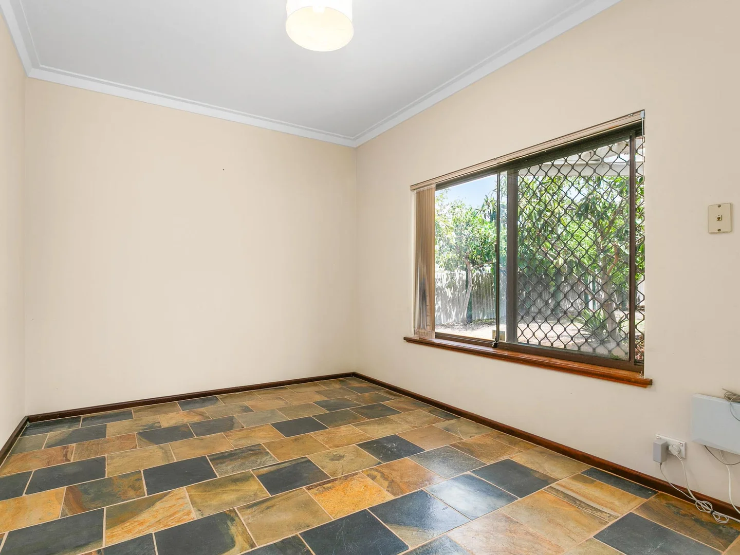 Additional image 11 of 5 Saleham Street, Lathlain WA 6100