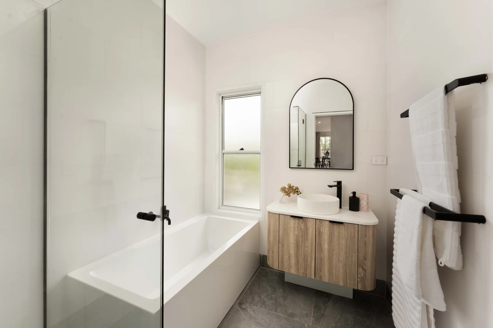 Additional image 12 of 274 Flinders Parade, Sandgate QLD 4017